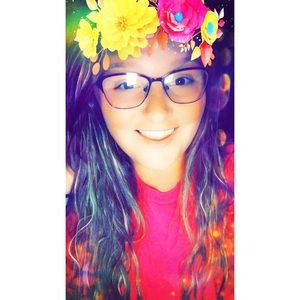 Meet your Posher, Alexus